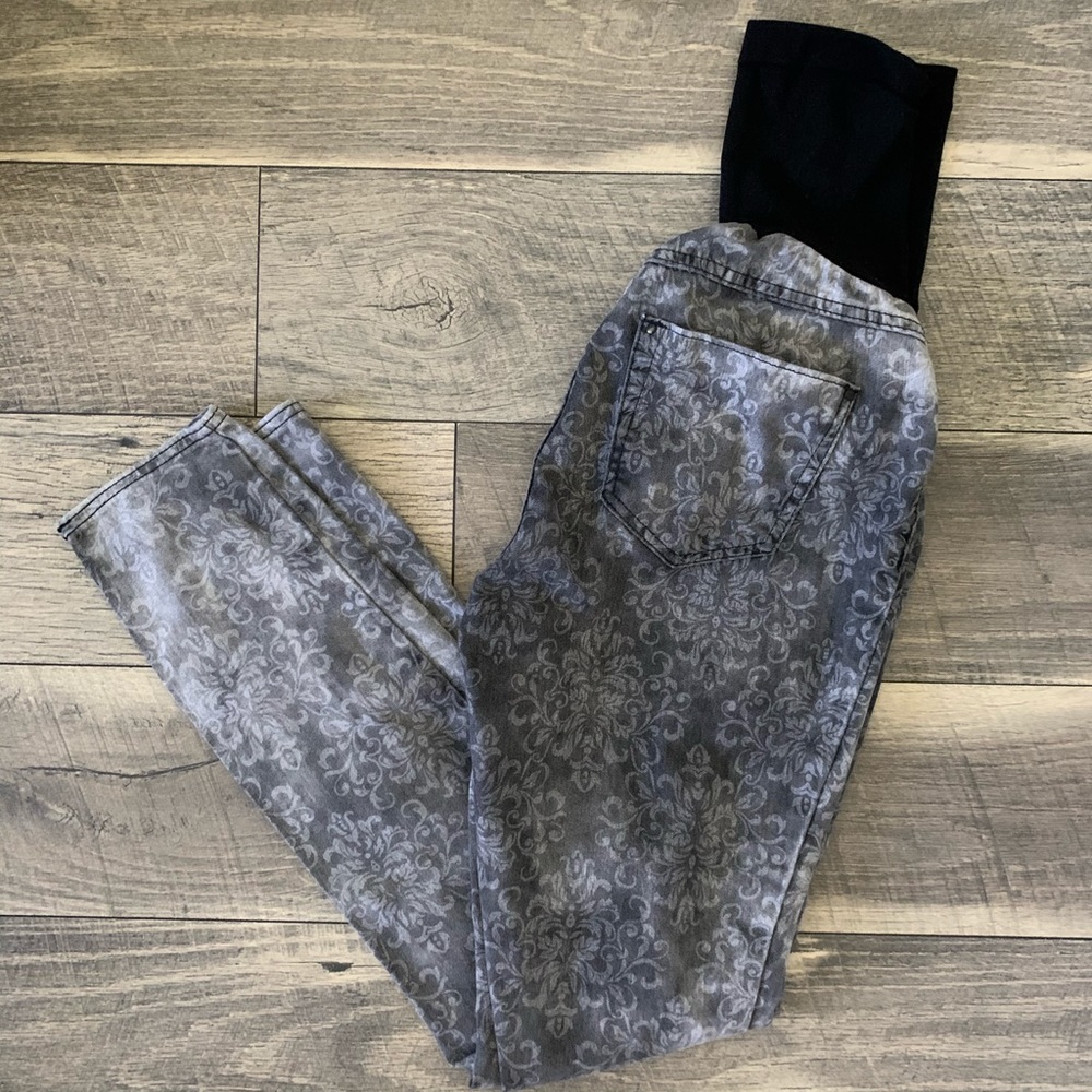 Jessica Simpson Maternity Pants